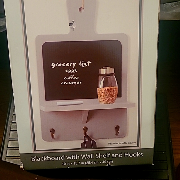 Blackboard with wall shelf - Picture 1 of 1